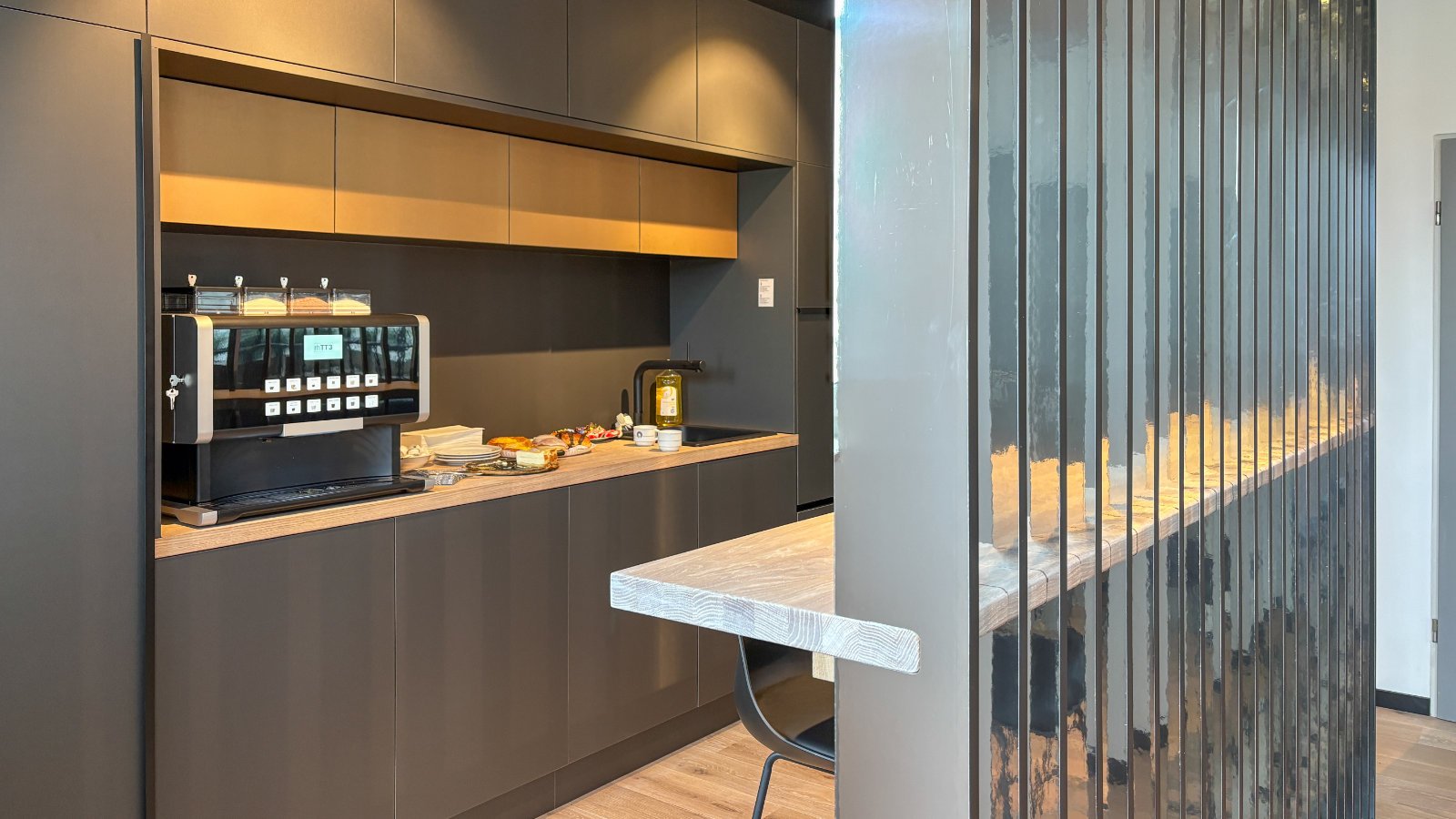 Alanod - Besucherbereich